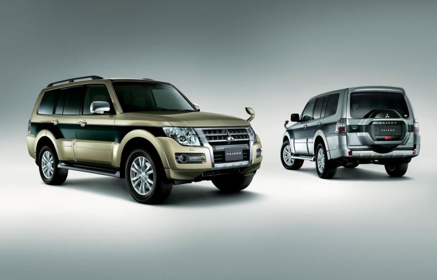  Mitsubishi Pajero 5-Door 2014 года  (JP) (фото 2 из 23)